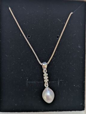 Classic White Pearl Drop Necklace with Silver Accent